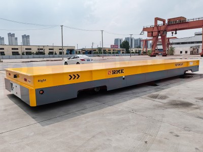 Büyük Ölçekli Ağır Yük Malzeme Taşımacılığı Çift Hidrolik Trackless Transfer Arabası